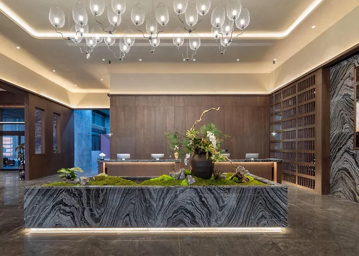 Days Hotel By Wyndham Weihai Huoju Eight Street