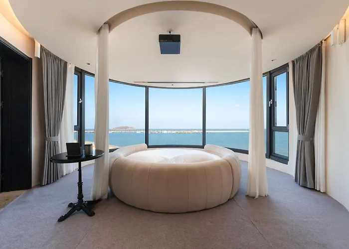 Bay Four Seasons Castle Hotel